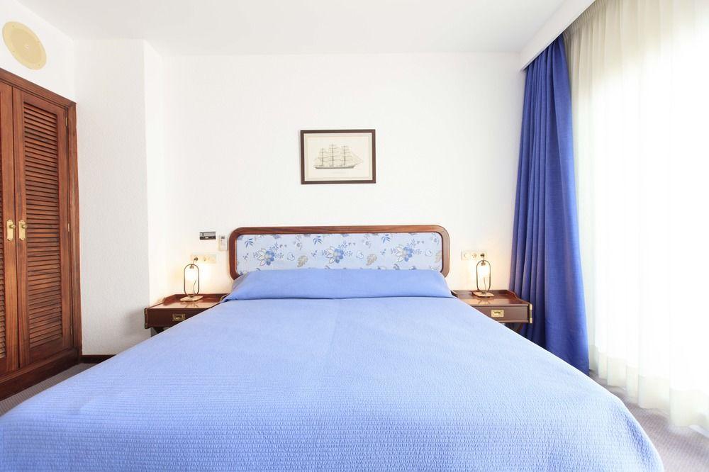 Anchorage Hotel Ибиса Екстериор снимка