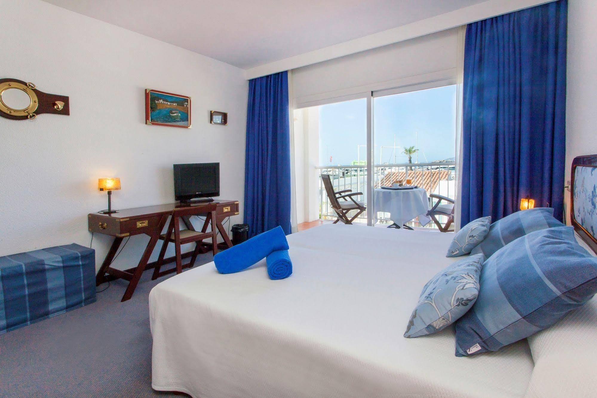 Anchorage Hotel Ибиса Екстериор снимка