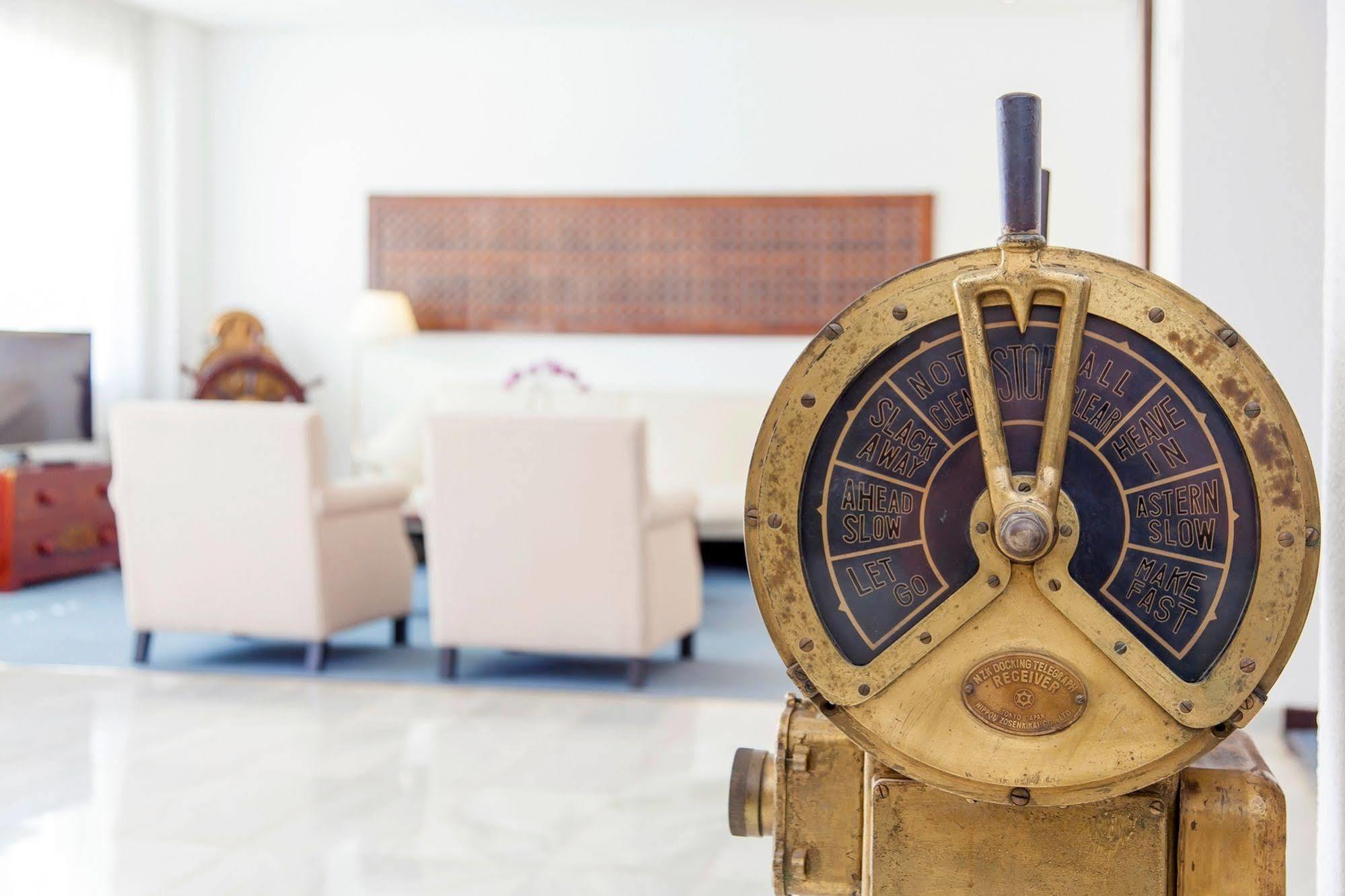Anchorage Hotel Ибиса Екстериор снимка